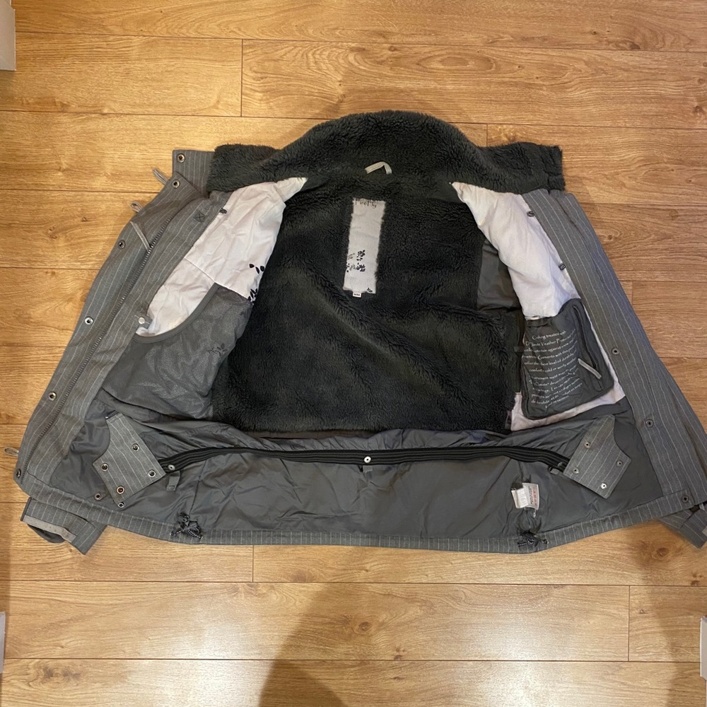 Winter jacket - Picture 5 of 7